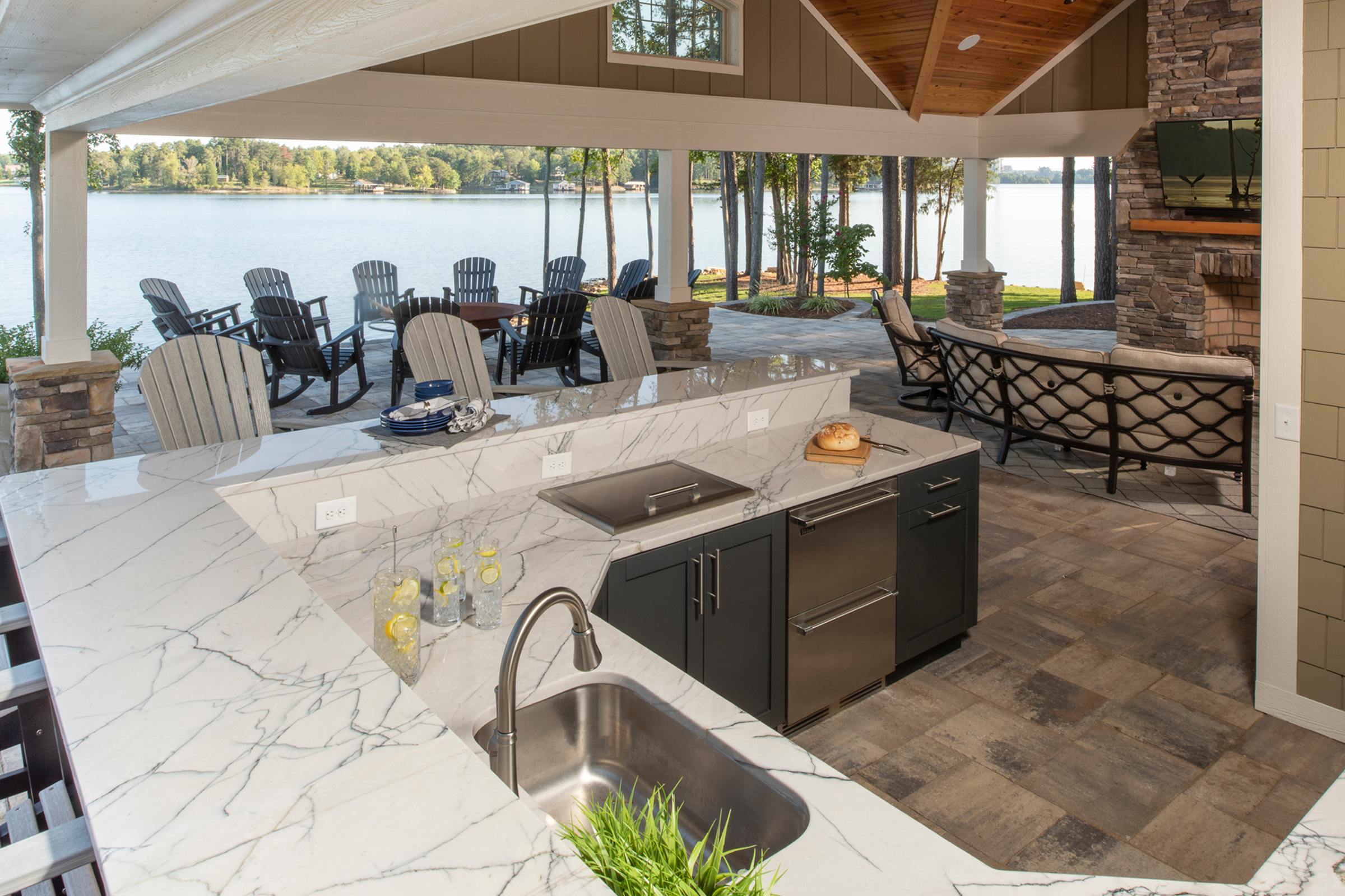 outdoor kitchen with lakeview