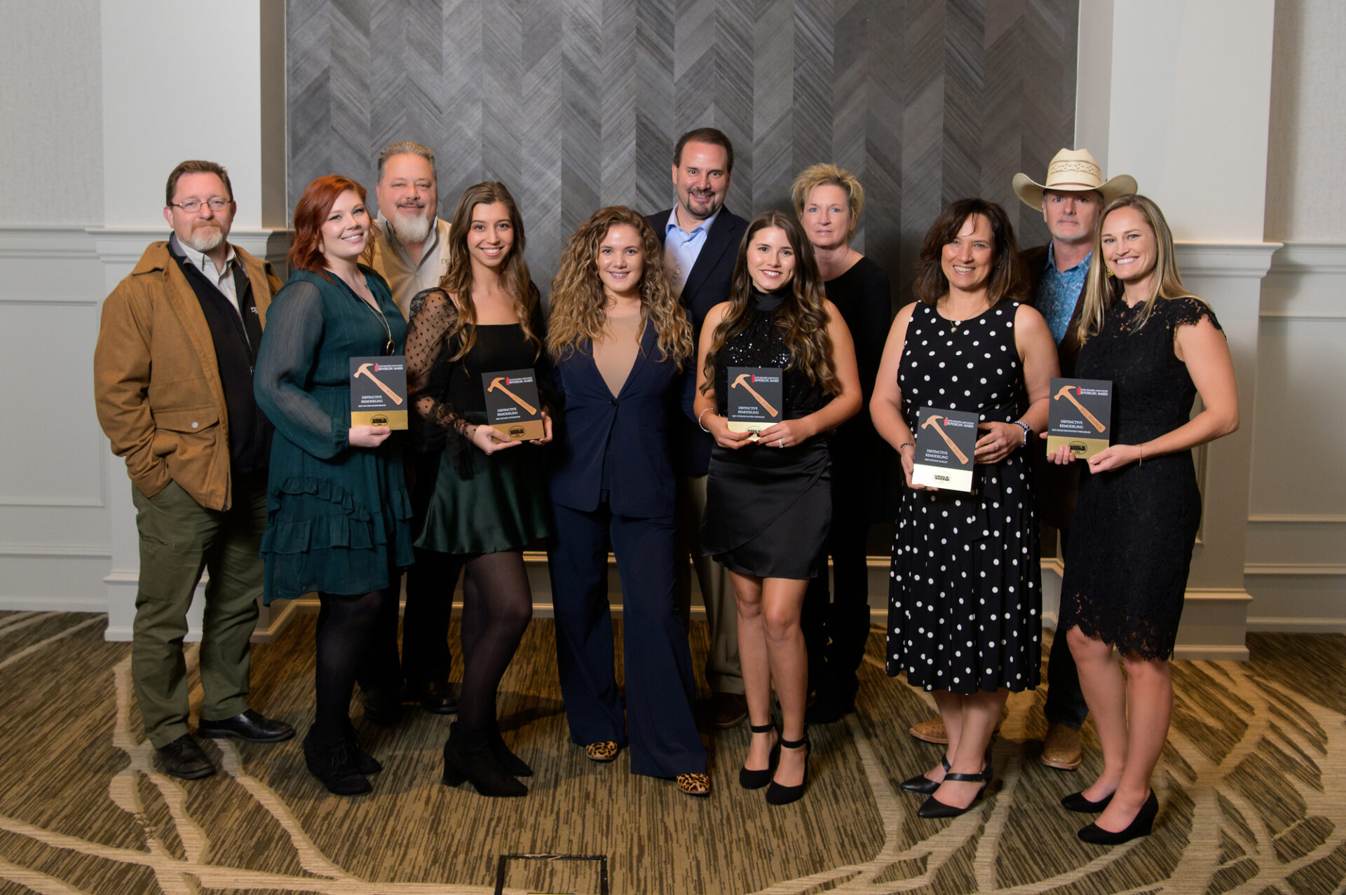 Distinctive Remodeling group picture at the 2021 remodeling awards