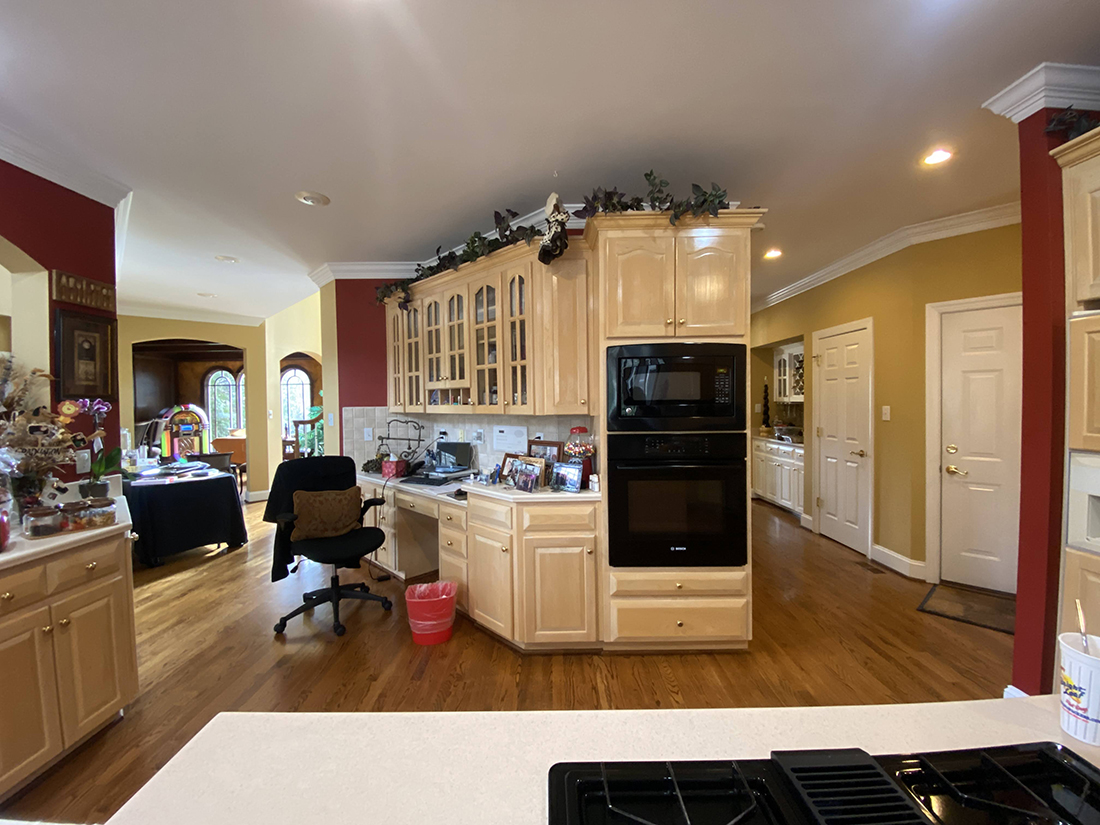 timeless-warmth-before (5) kitchen remodel