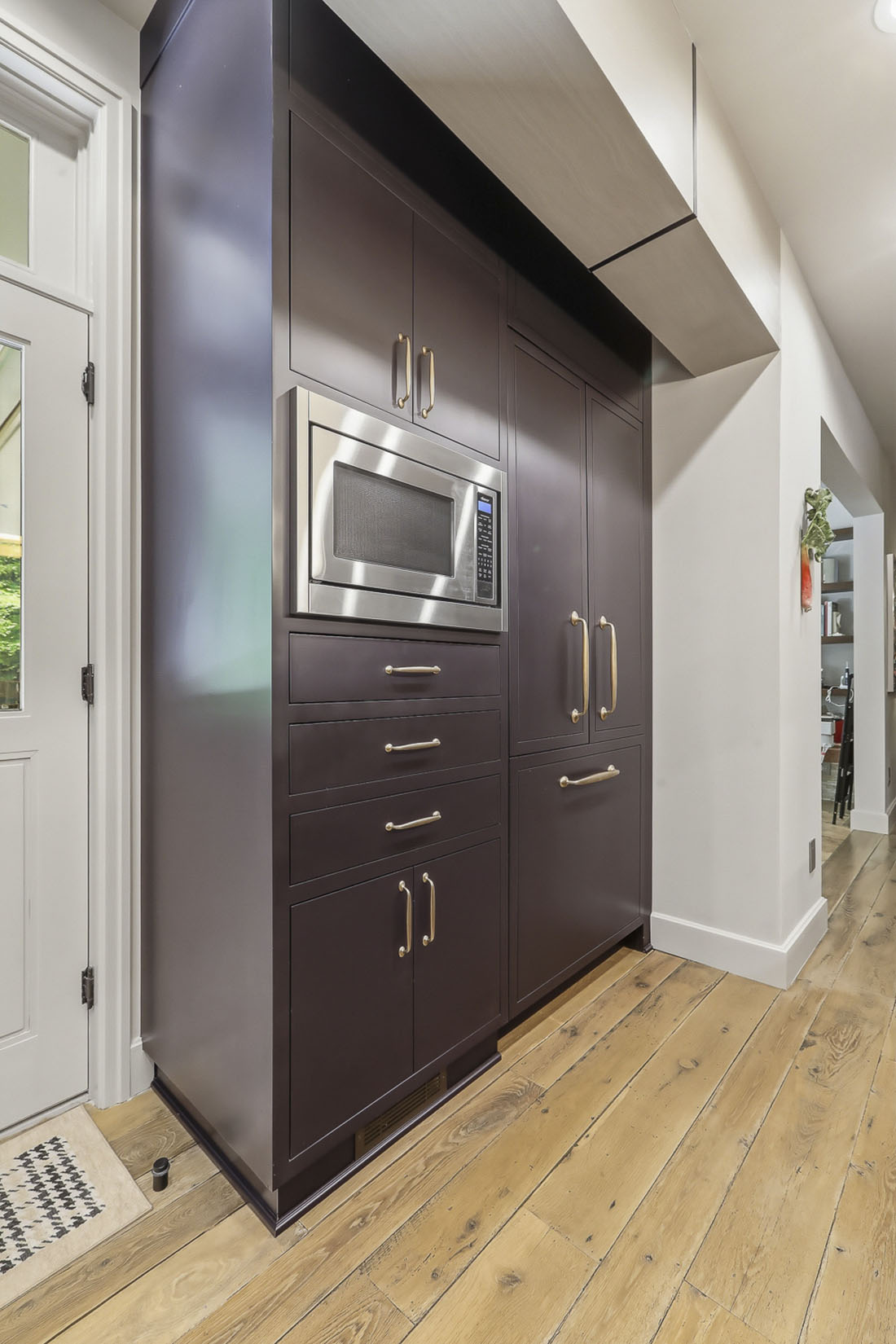 kitchen-balanced-maximalism (11) kitchen remodeling