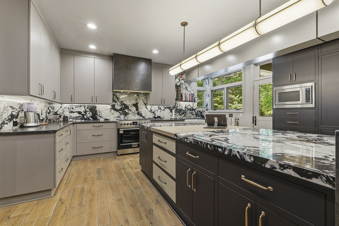 kitchen-balanced-maximalism (2) kitchen remodeling
