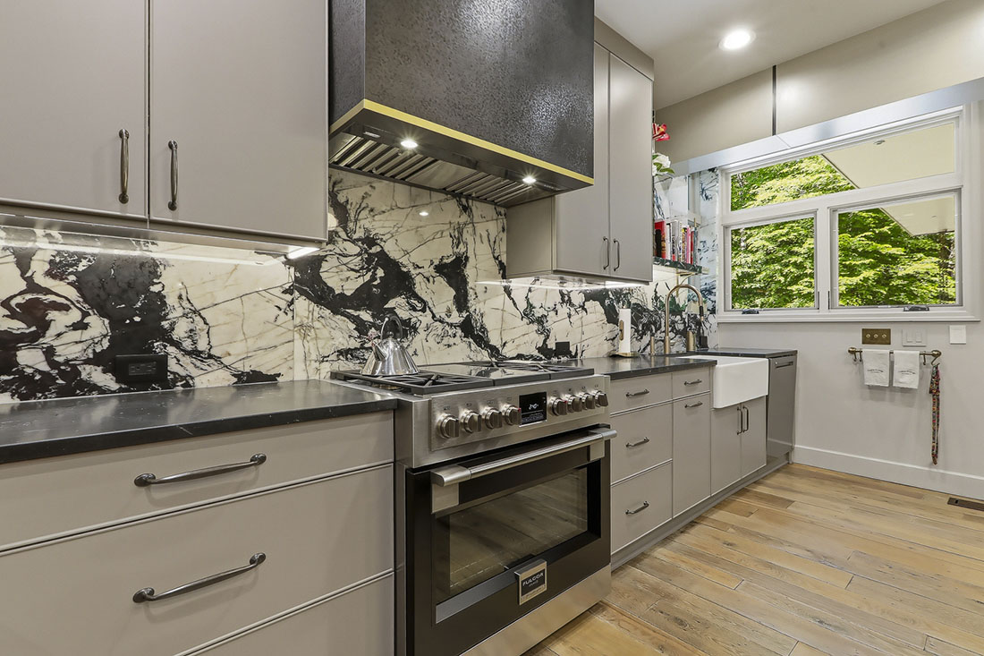 kitchen-balanced-maximalism (5) kitchen remodeling