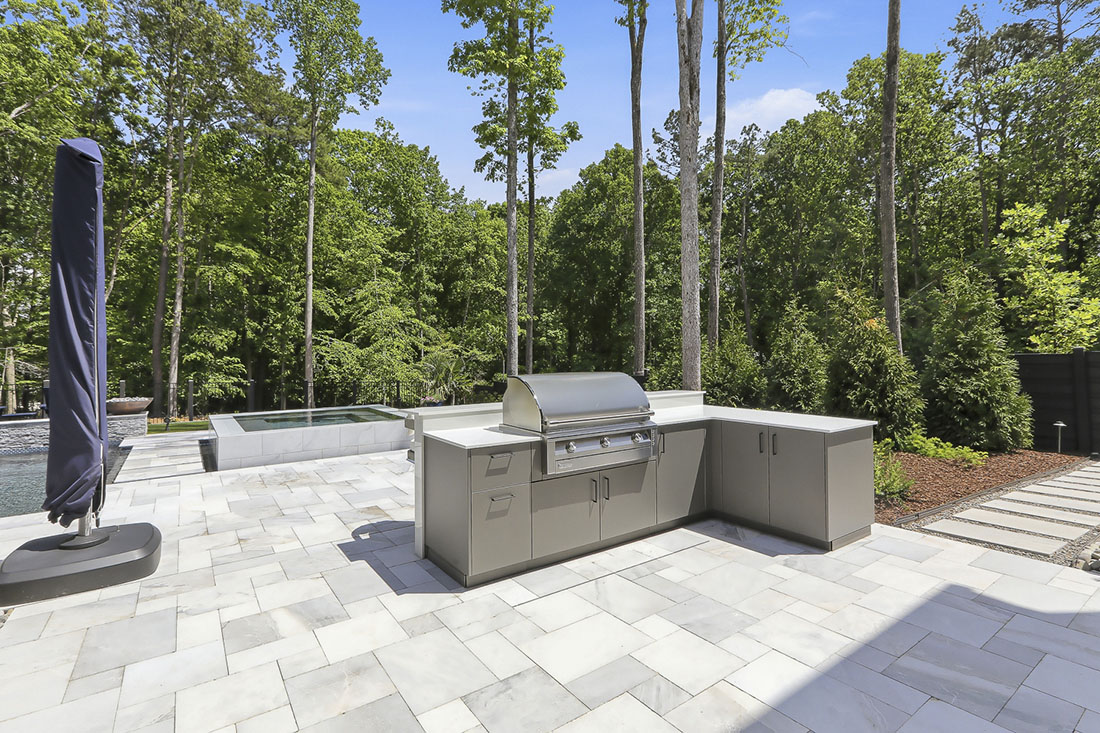 outdoor-living-mactavish-outdoor-grill (2) Outdoor Living