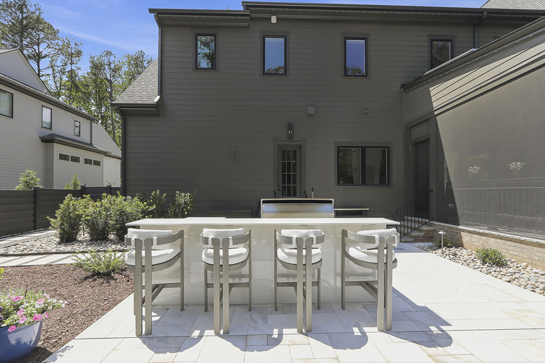 outdoor-living-mactavish-outdoor-grill (6) Outdoor Living